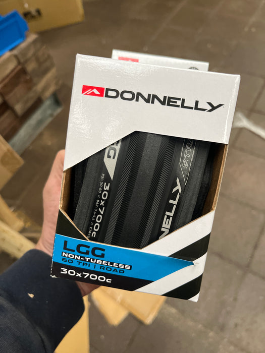 Donnelly Strada LGG 700 x 30 Road Tyre – 60TPI Black Folding