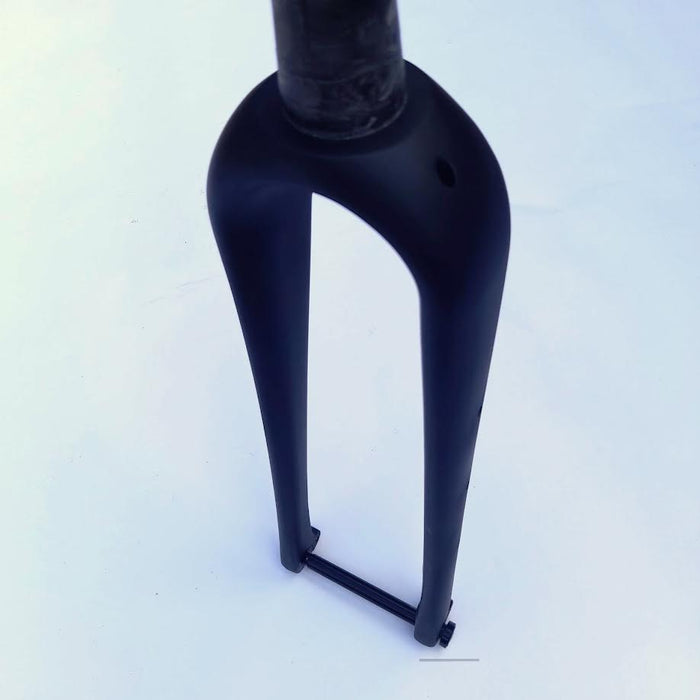 Fugazzi   Whipper 12 Carbon Gravel Fork with 12mm Maxle