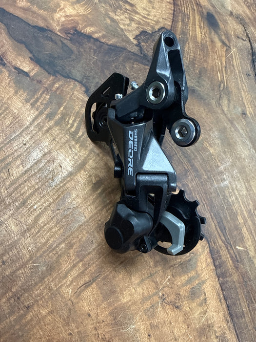 Shimano Deore RD-M5120-SGS rear derailleur in packaging
