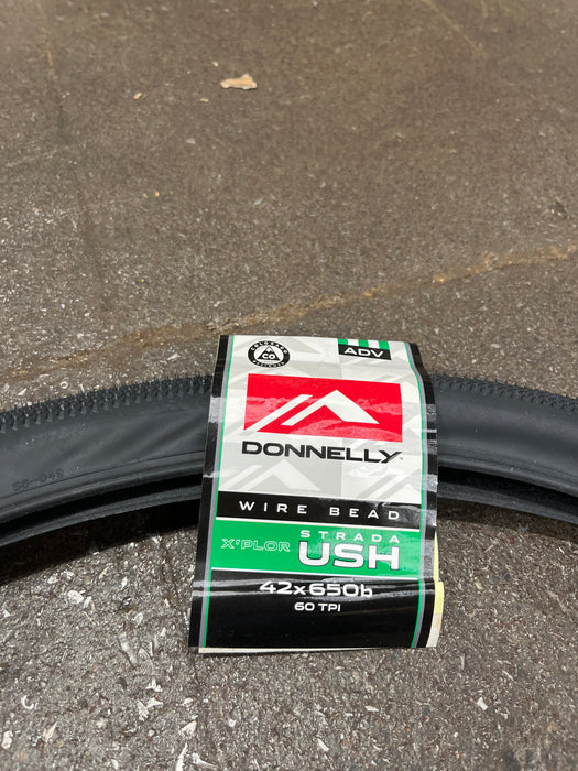 Donnelly Strada USH 650b x 42 Gravel & All-Road Tyre – 60TPI Black Wire Bead (AFM)