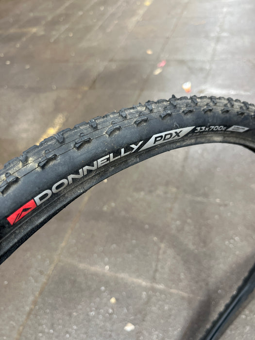 Donnelly PDX 700 x 33 Cyclocross Mud Tyre – TL All Black Folding