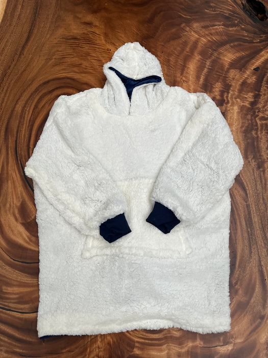 Ribbon RI002 oversized reversible sherpa hoodie in blue, second view