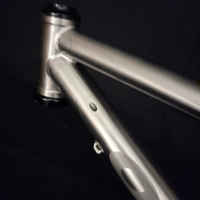OLSEN BIKES - TITANIUM FRAME  Ti2 - Swan - Mokahini