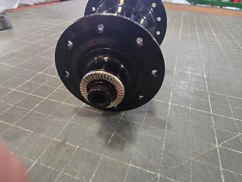 Dialtech Rear Hub Borg Rear Hub 8/16 2:1 24Hole Rear Black XDR — bananaindustries