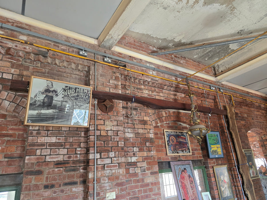 Reduxwood Amago shelf 6cm x 20cm x 500cm