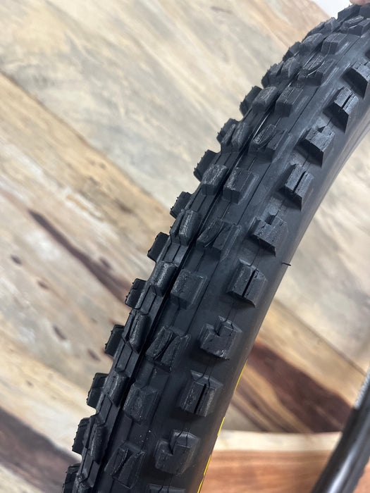 Maxxis Minion DHF 29 x 2.60 WT 3C Maxx Terra Folding EXO+ TR 120 TPI