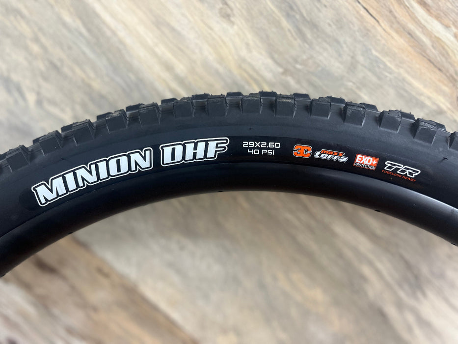 Maxxis Minion DHF 29 x 2.60 WT 3C Maxx Terra Folding EXO+ TR 120 TPI