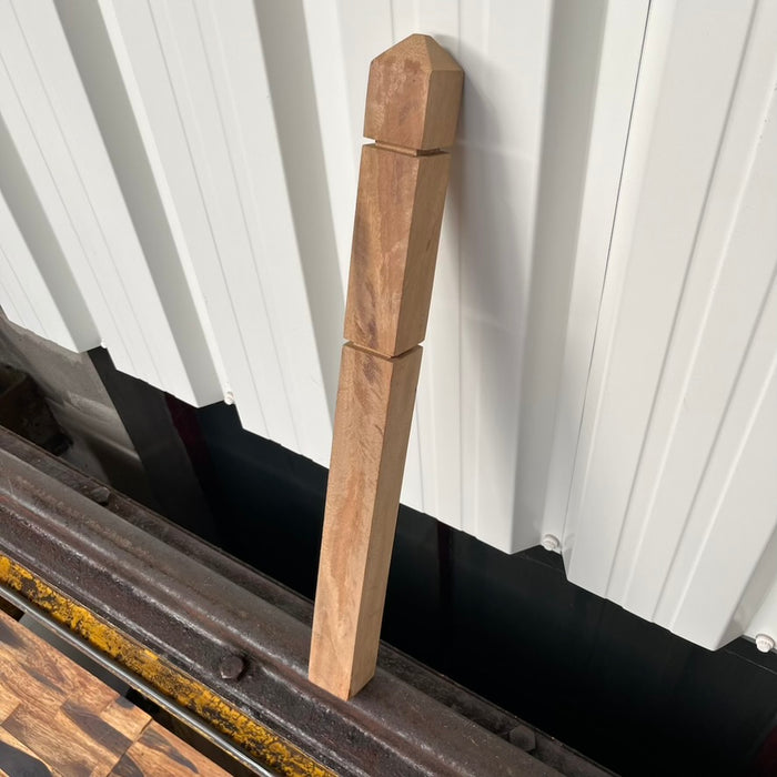 Hardwood Post - Band