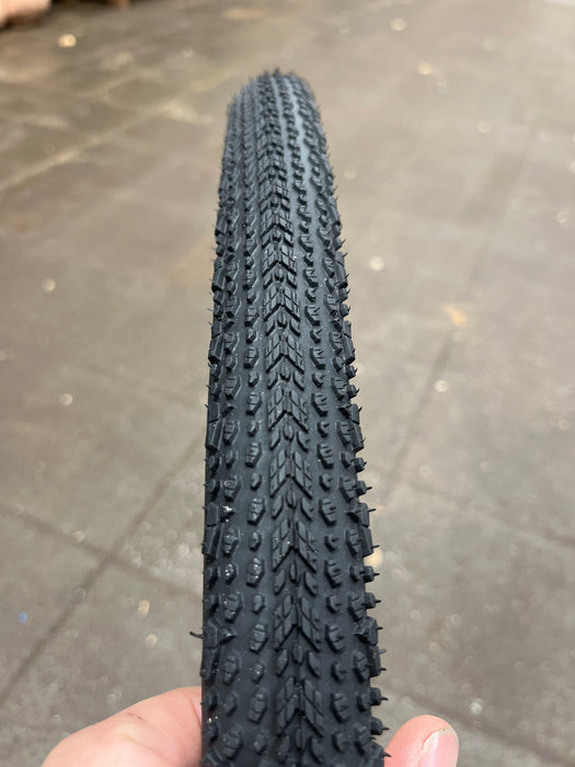 Donnelly X'Plor MSO 650b x 36 Adventure Gravel Tyre – TL Black Folding (OEM)