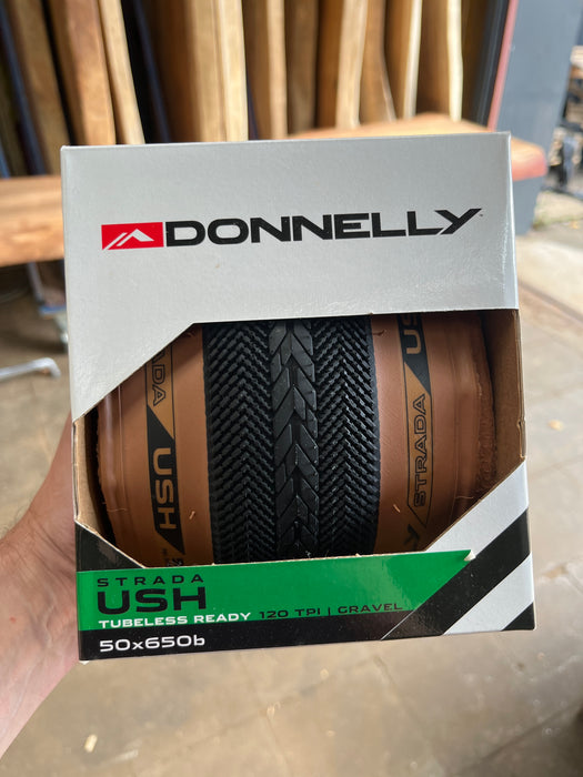 Donnelly Strada USH 650b x 50 Gravel & All-Road Tyre – 120TPI TL Tan Folding