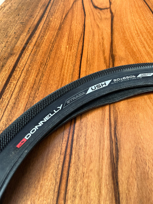 Donnelly Strada USH 650b x 50 Gravel & All-Road Tyre – TL Black Folding (OEM)