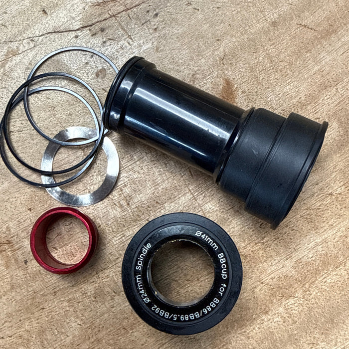 Token BB92 Press-Fit Bottom Bracket, Black – 41mm for 24mm Spindle (BB86 / BB89.5 / BB92)