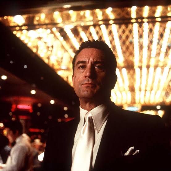 Maxxis high Roller II Tyre 29 x 2.30 60TPI EXO/TR Black Folding Tyre.  Cosmetic bargain.