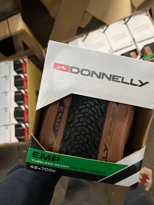 Donnelly EMP 700 x 45 Gravel Tyre – 120TPI TL Tan Folding