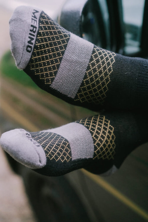 Banana Merino Thin-Knit Tech Crew Socks