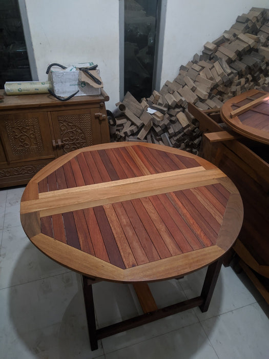 Reclaimed Bengkirai & Momala Extendable Folding Table — Round to Oval, 1.7m × 1.2m