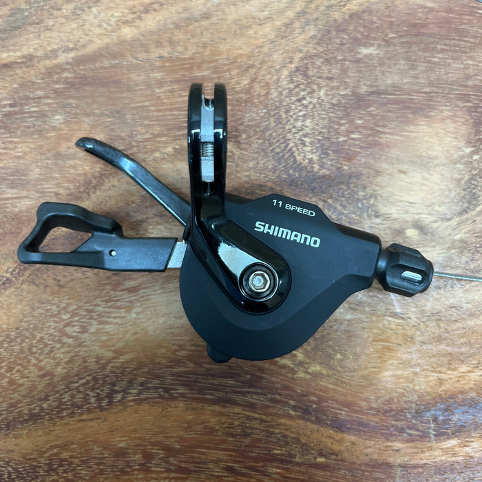 Final Clearance got to go 
Shimano SL-RS700 Flat Bar Shifter – 11-Speed, Right Hand, Black (DX)