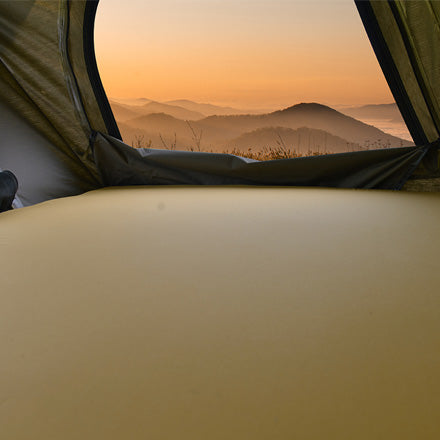 WildLand Desert Cruiser 140 Hard-Shell Rooftop Tent