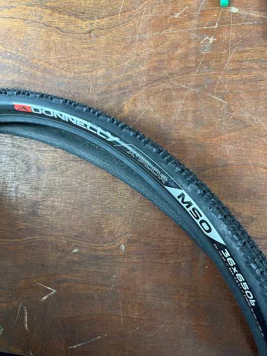 Donnelly X'Plor MSO 650b x 36 Adventure Gravel Tyre – 30TPI Black Wire Bead (OEM)