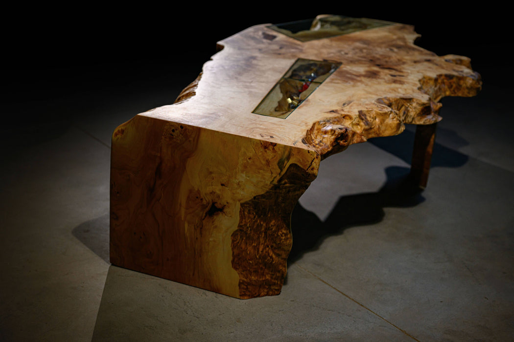 True Wood 'Candyburr' Coffee table