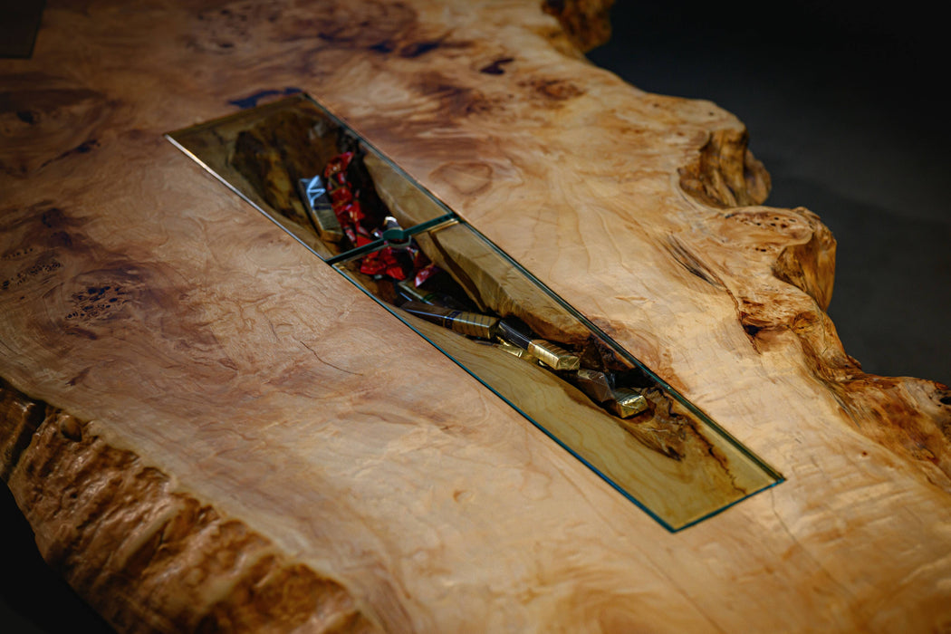 True Wood 'Candyburr' Coffee table