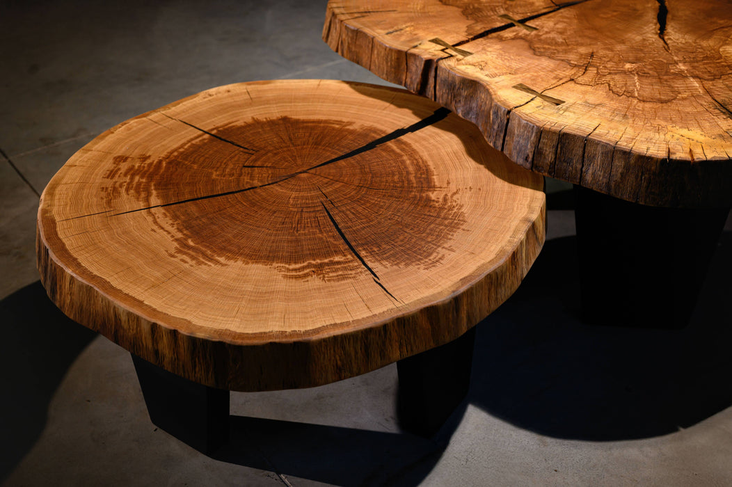 True Wood 'Dual Bloom' Coffee table (2/2)