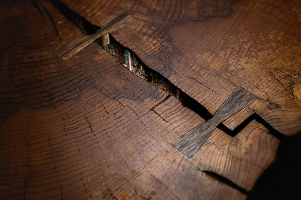 True Wood 'Dual Bloom' Coffee table (2/2)