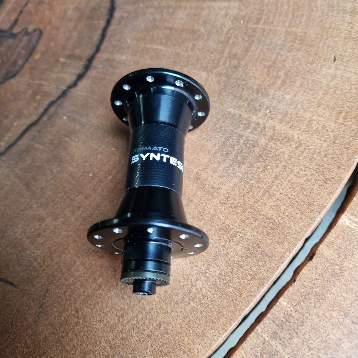 Miche Primato Syntesi Front Hub 20/24/32 Hole - Black