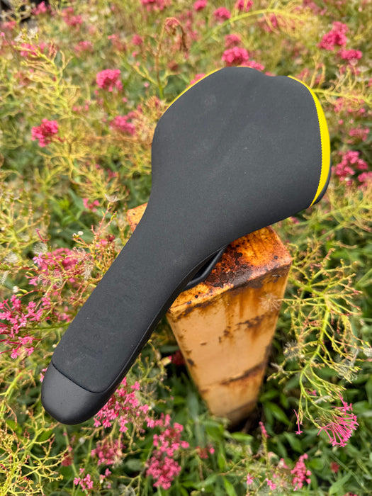 Fizik saddle Ponente Cordura F200 270x140mm 270g