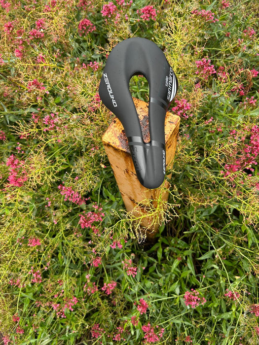 Selle San Marco Shortfit Racing Wide Open 255mm x 155mm Carbon Rails