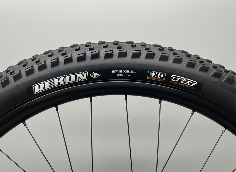 Maxxis Rekon+ 27.5 x 2.80 35PSI Folding EXO / TR tyre