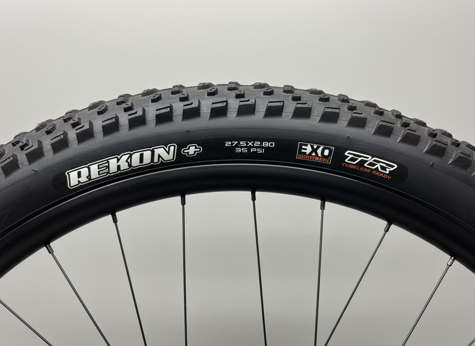 Maxxis Rekon+ 27.5 x 2.80 35PSI Folding EXO / TR tyre