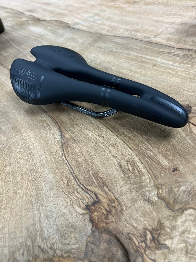 SELLE SAN MARCO ASPIDE SADDLE CFX NARROW OPEN-FIT 270 x 130 mm RRP
