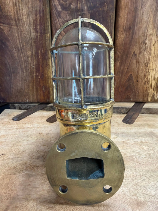 Dae Yang Brass Passage Light - 90° Wall Mounted