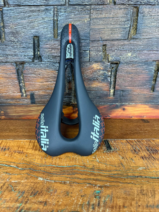 Selle Italia SLR Superflow Team Edition PROF 6.0 (145mm) Carbon Rails