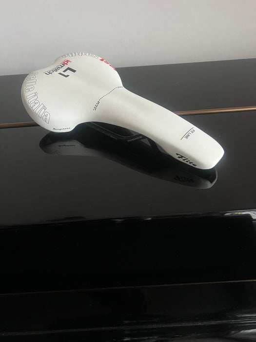 Special Edition Saddle Selle Italia Flite L1 Manganese Rails