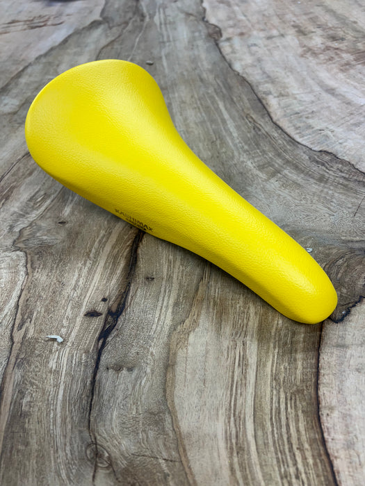 KASHIMAX Saddle AERO AX-2A Padded, AM 6224 Yellow, Black Base, CP Rail