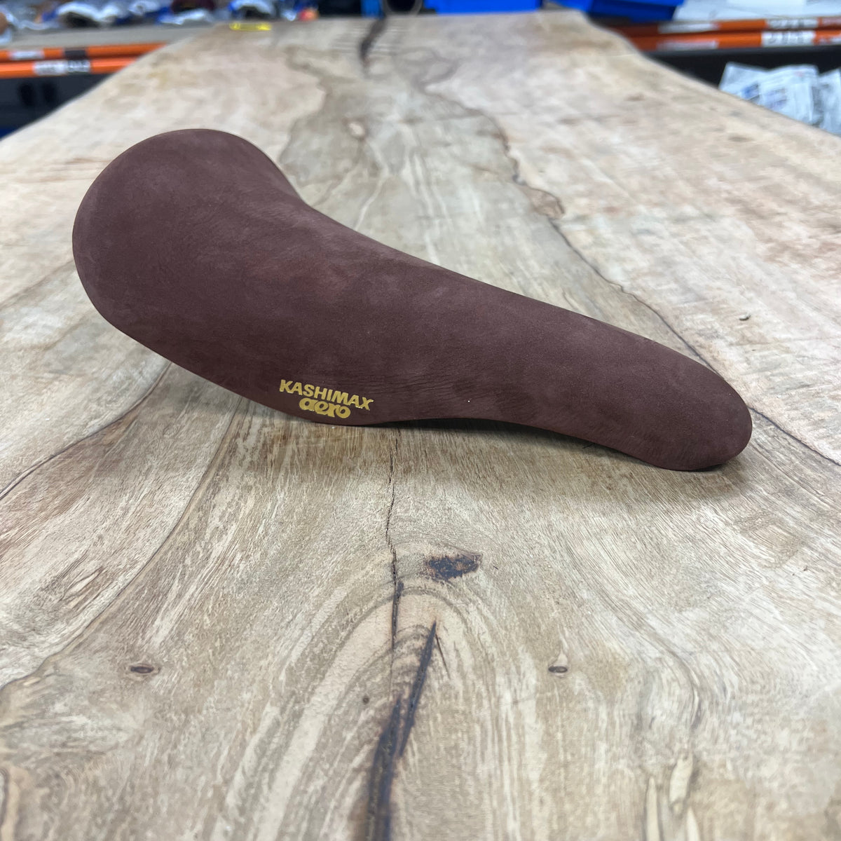 KASHIMAX Saddle AERO AX-4A Padded, Suede Brown, Black Base, CP 