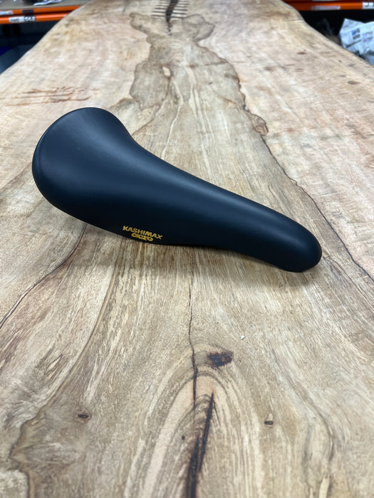 KASHIMAX Saddle AERO AX-4A Padded, Sofrina Black, Black Base, CP Rail