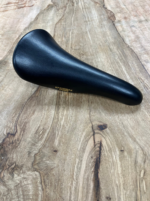 KASHIMAX Saddle AERO AX-4A Padded, Belleseim Black, Black Base, CP Rail