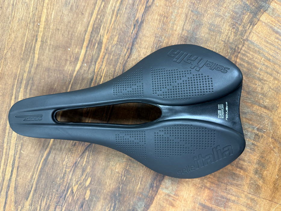 Selle Italia Model X Novus evo Superflow Boost Saddle Fec Rails