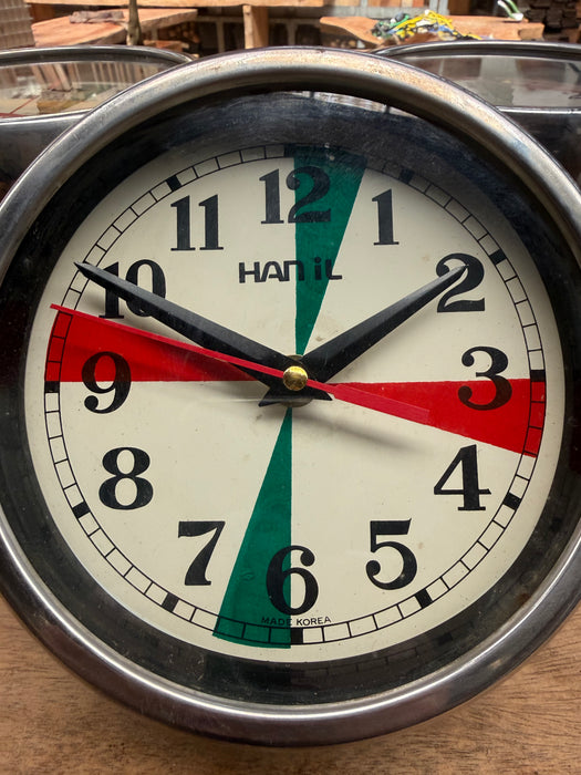 Hanil Ships Radio Dial Clock – Original Green