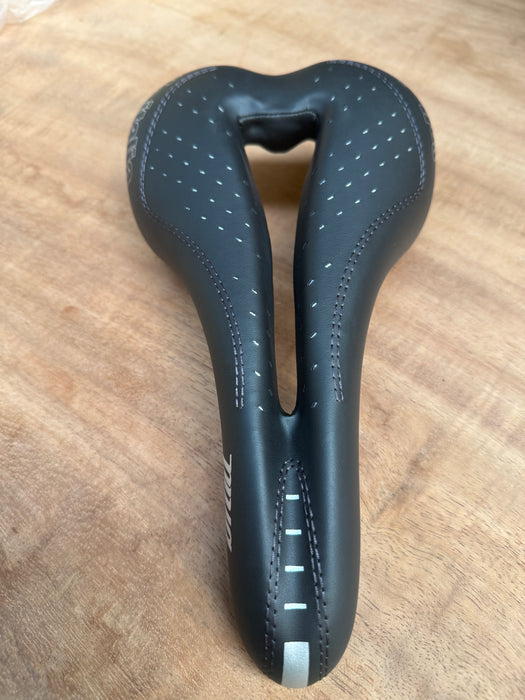 SELLE ITALIA Diva Lady Flow Saddle – Black FeC