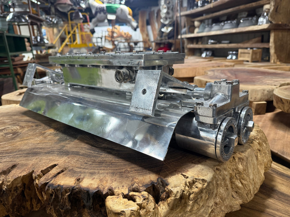 Salvaged Pauluhn Aluminum 2 Foot Double Tube Light