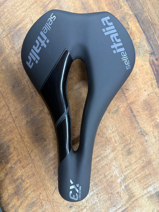 Selle Italia X3 XP Lady Boost Flow Saddle 155 x 255mm 235g Manganese Rails