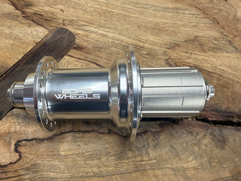 Borg Wheels 32 hole Shimano rear Hub polished Aluminium QR