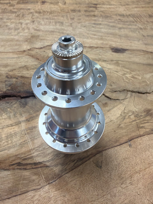 Borg Wheels 32 hole Shimano rear Hub polished Aluminium QR