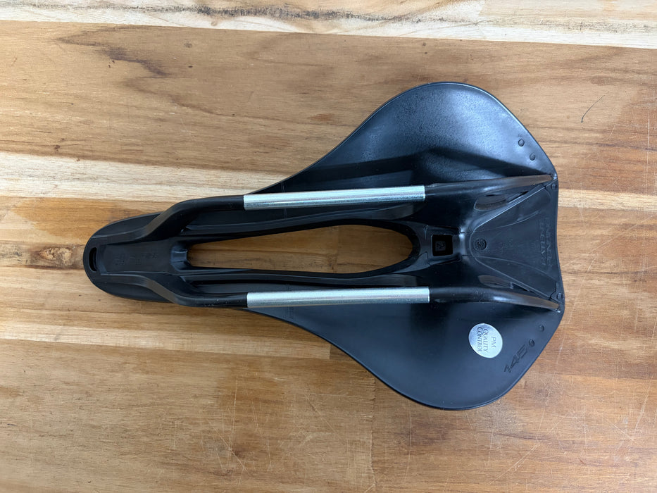 Selle Italia Model X Boost Superflow saddle underside showing twin FeC steel rails and the 145 width marking