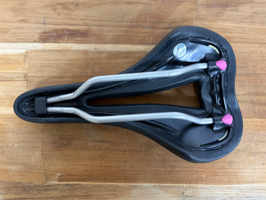 Final Clearance got to go Selle Italia Diva Gel Ti316 Superflow Women's Saddle - Black L3 150 x 260mm