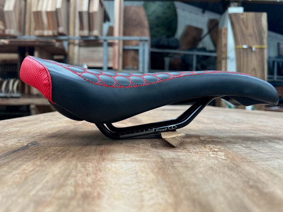 Selle Monte Grappa Leather Black 145x275mm (Fantic Logo)